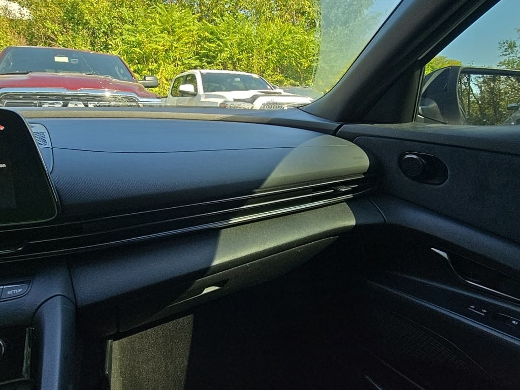 2022 Hyundai Elantra N Base photo 21