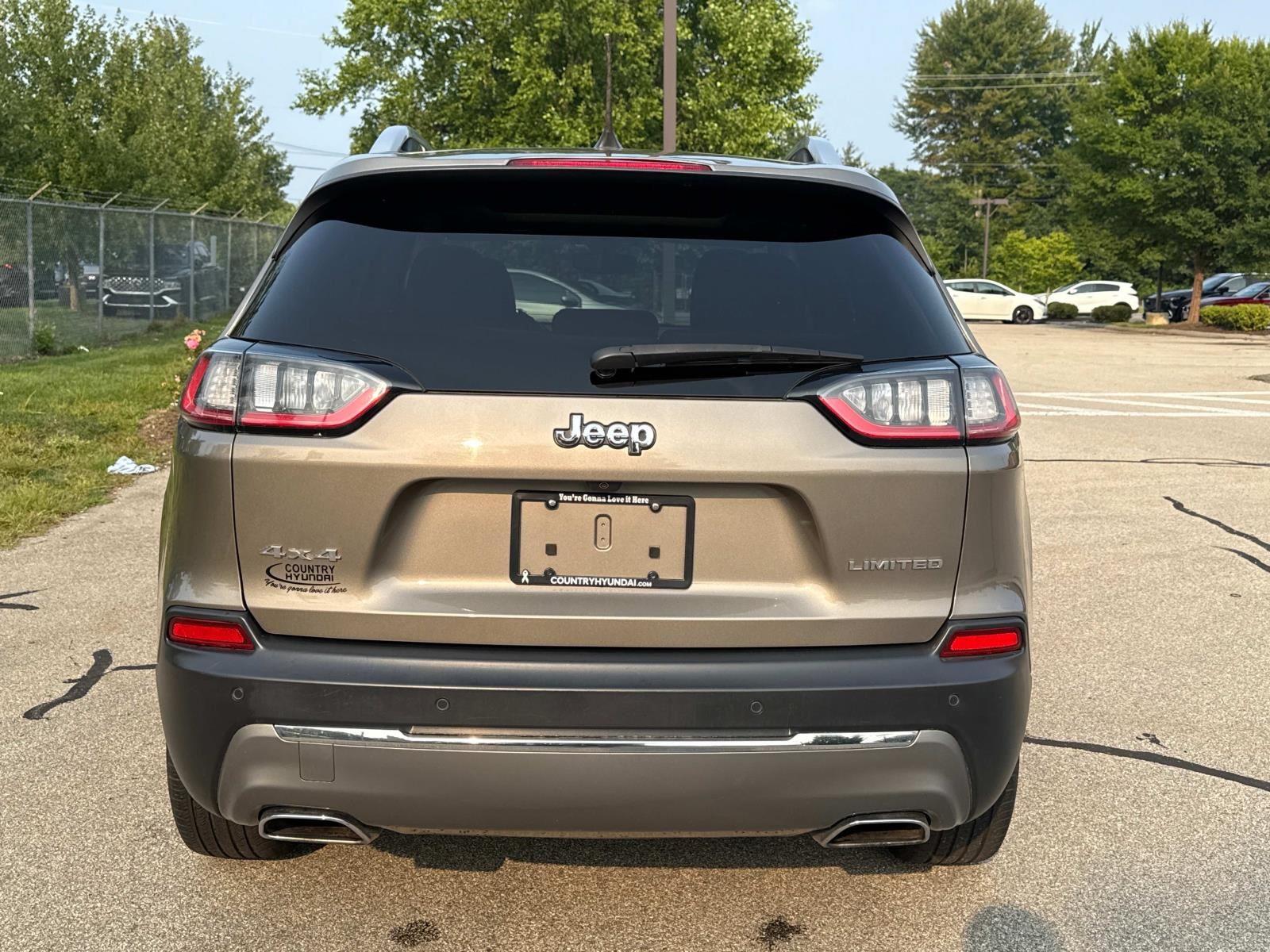 2019 Jeep Cherokee Limited photo 3