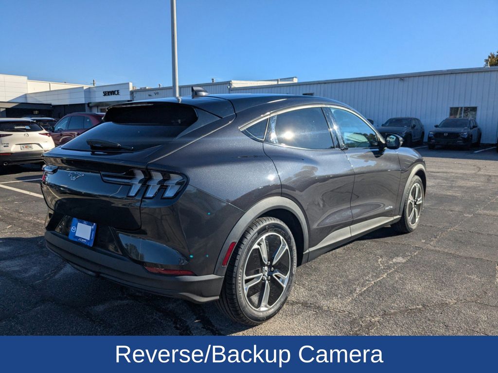2022 Ford Mustang Mach-E Select photo 3
