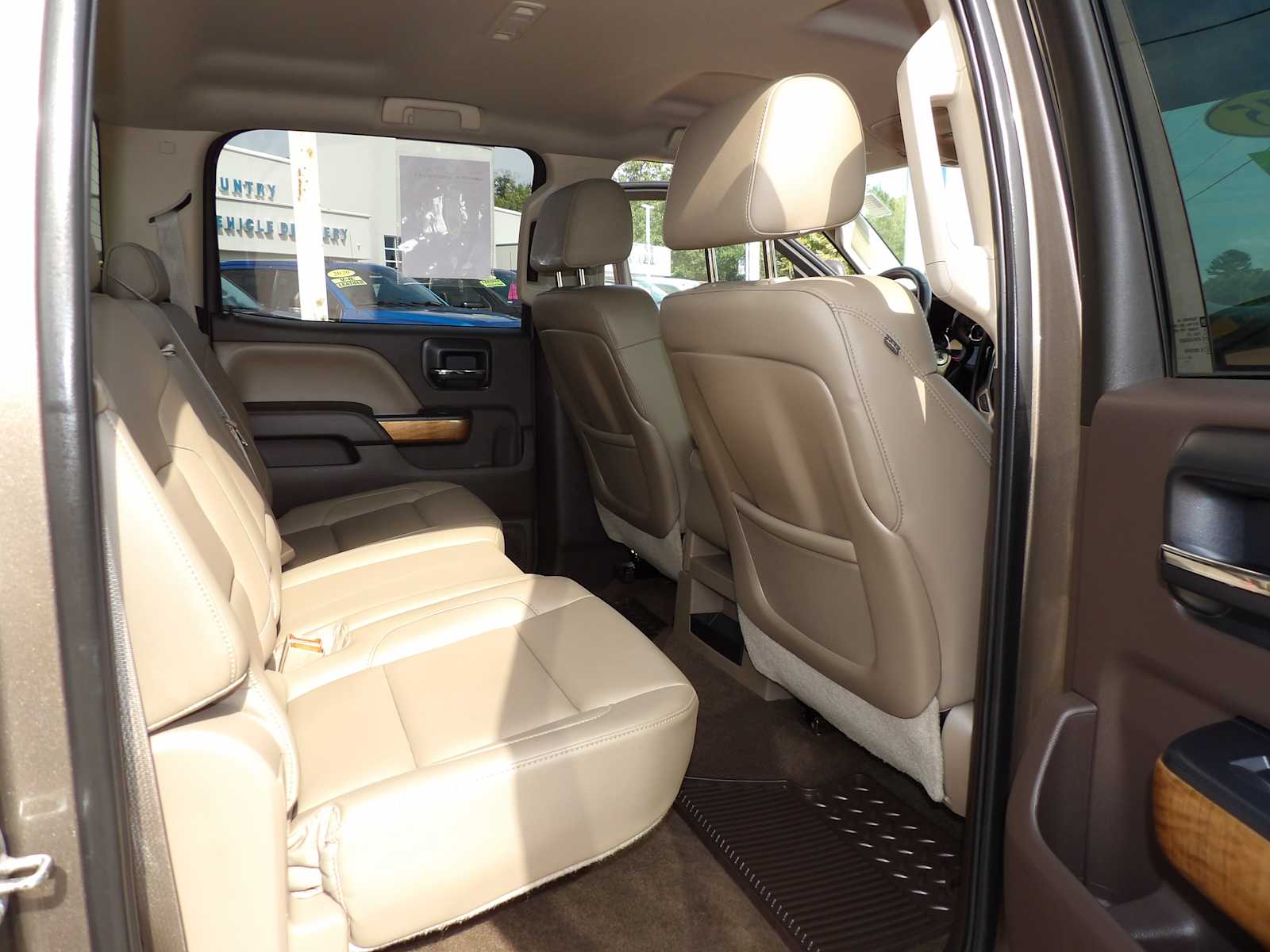 2015 Chevrolet Silverado 3500HD LTZ photo 14