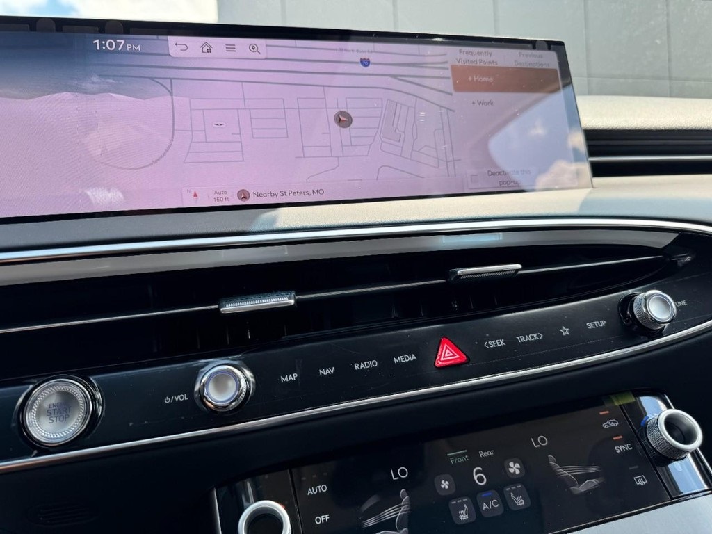 2026 Genesis GV70 2.5T Select photo 16