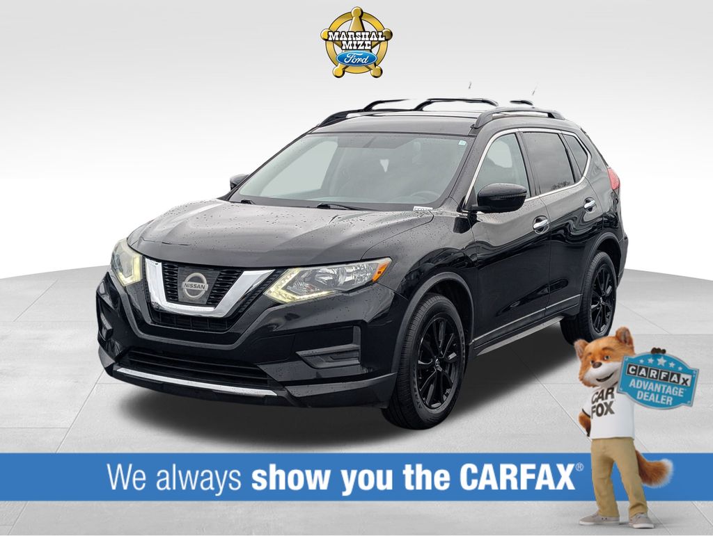 2017 Nissan Rogue SV's photo