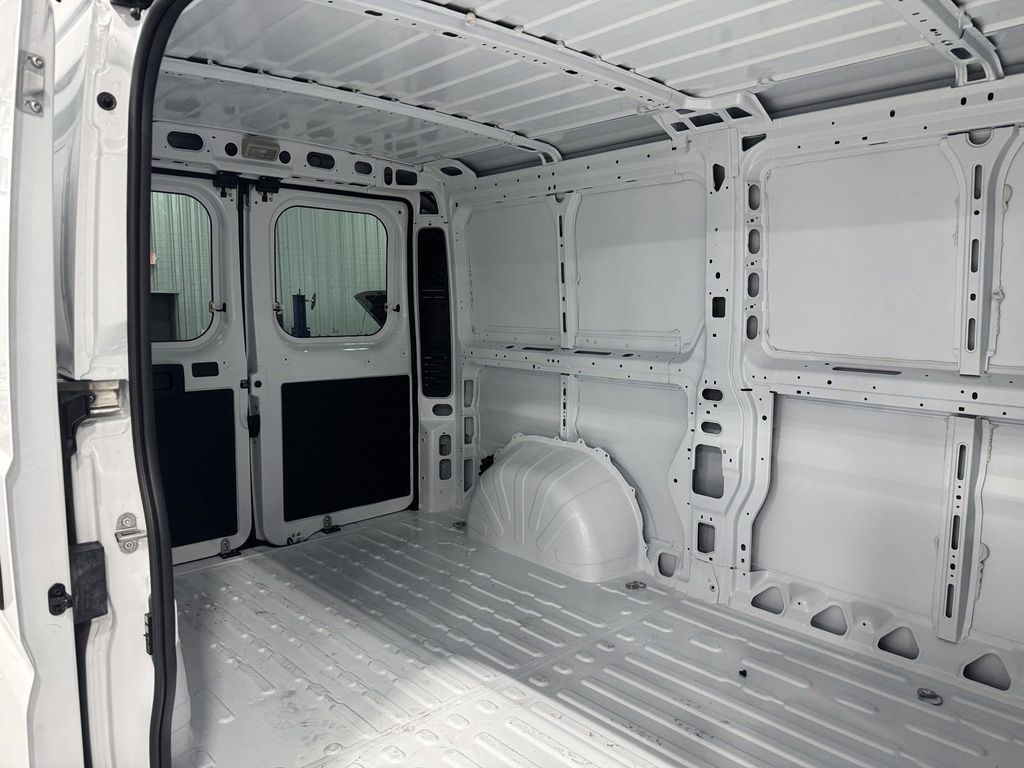 2025 Ram ProMaster 3500 photo 8