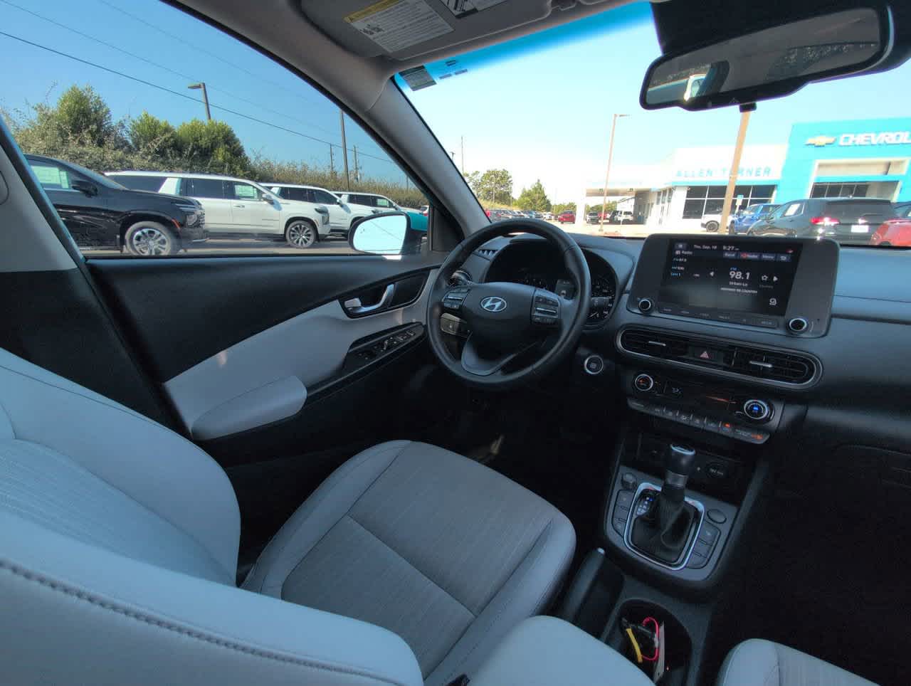 2022 Hyundai Kona SEL photo 7