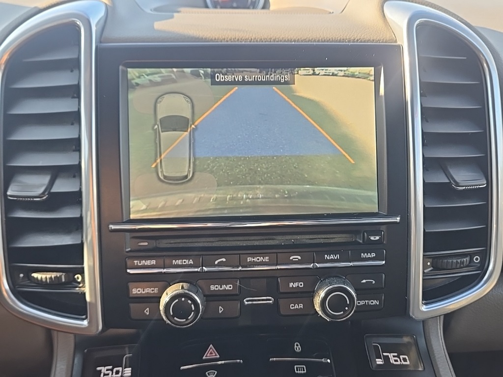 2013 Porsche Cayenne Base photo 20