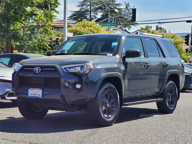 2024 Toyota 4Runner SR5 photo 9