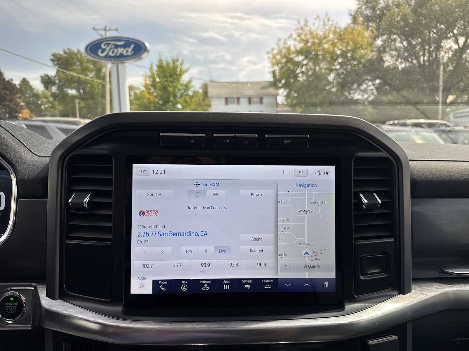 2022 Ford F-150 Lariat photo 33