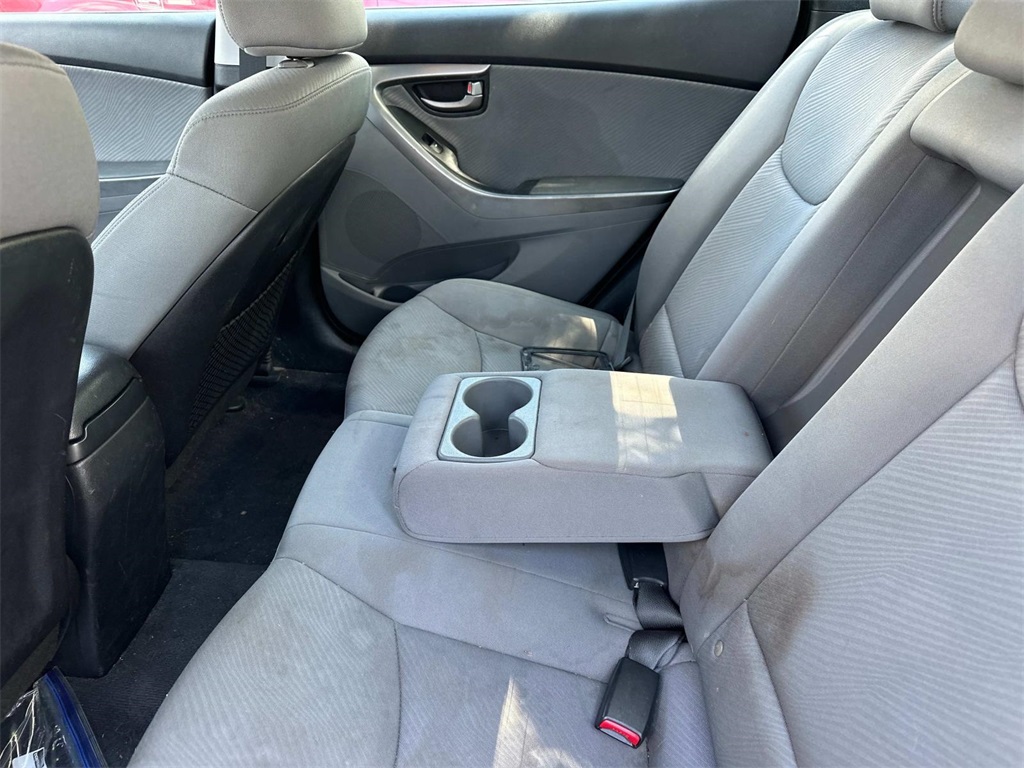 2011 Hyundai Elantra GLS photo 5