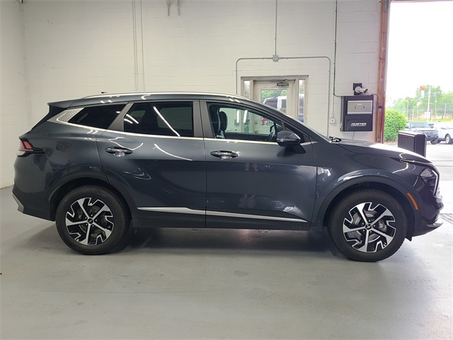 2023 Kia Sportage EX photo 4