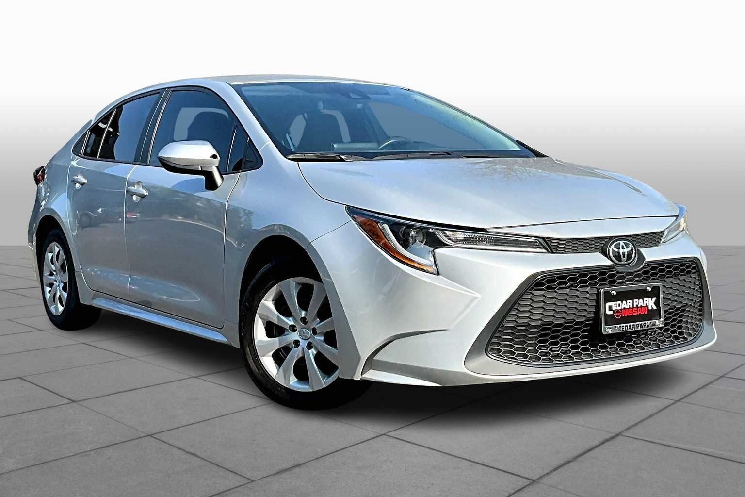 Used 2022 Toyota Corolla LE with VIN 5YFEPMAE6NP340530 for sale in Cedar Park, TX