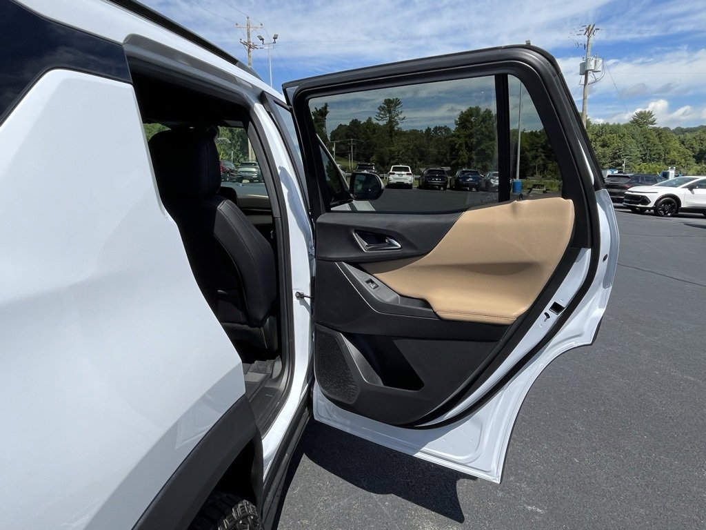 2026 Chevrolet Equinox ACTIV photo 16