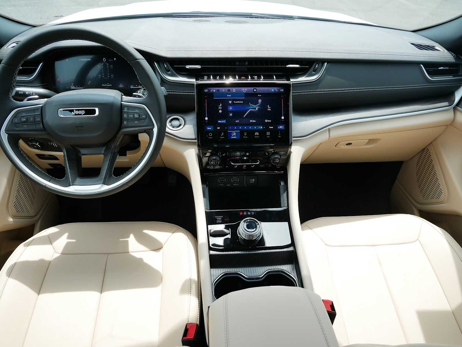 2025 Jeep Grand Cherokee Limited photo 12