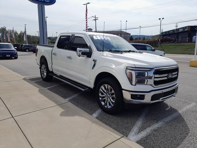 2025 Ford F-150 Lariat photo 2