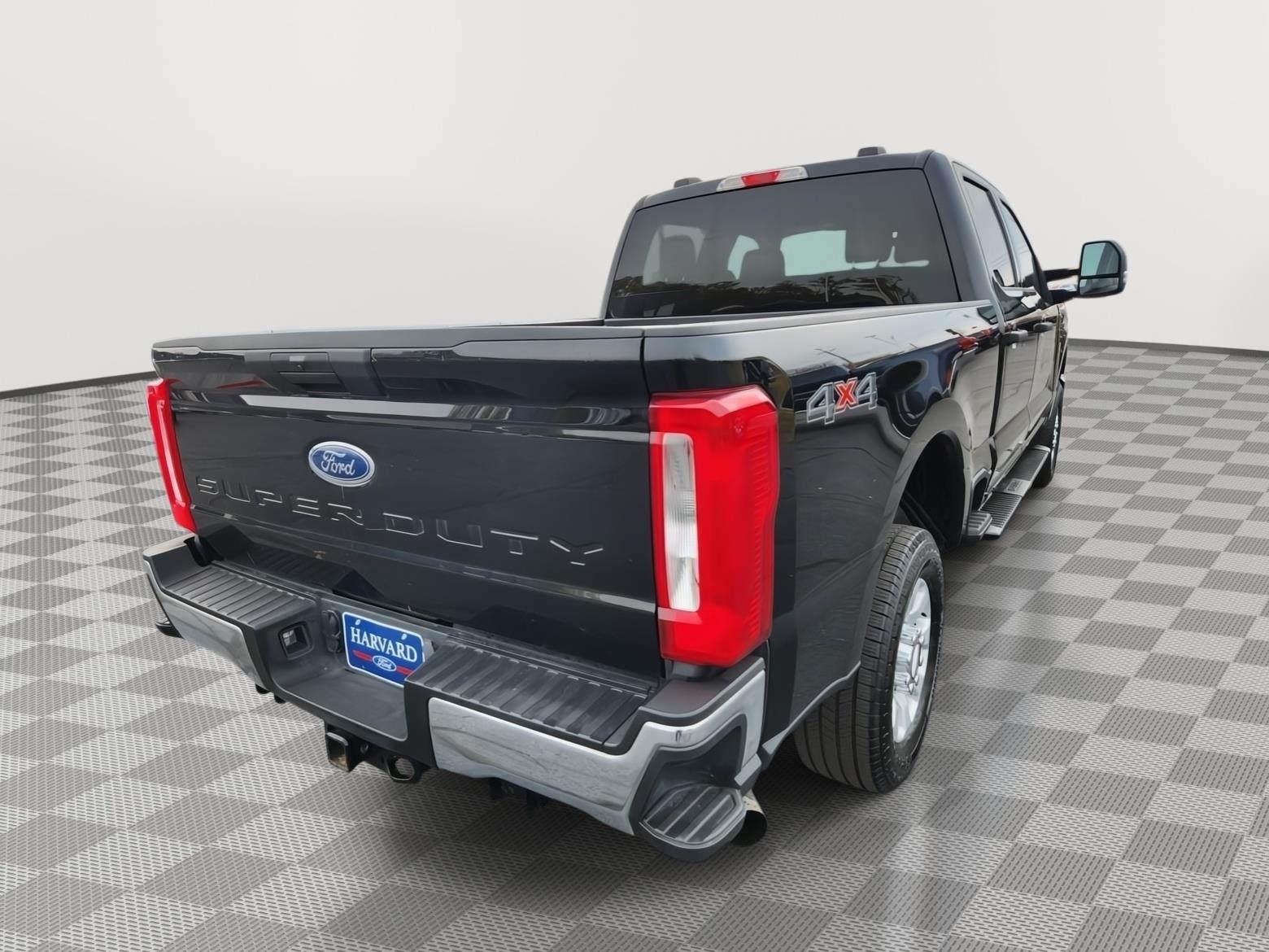 2024 Ford F-250 XLT photo 4