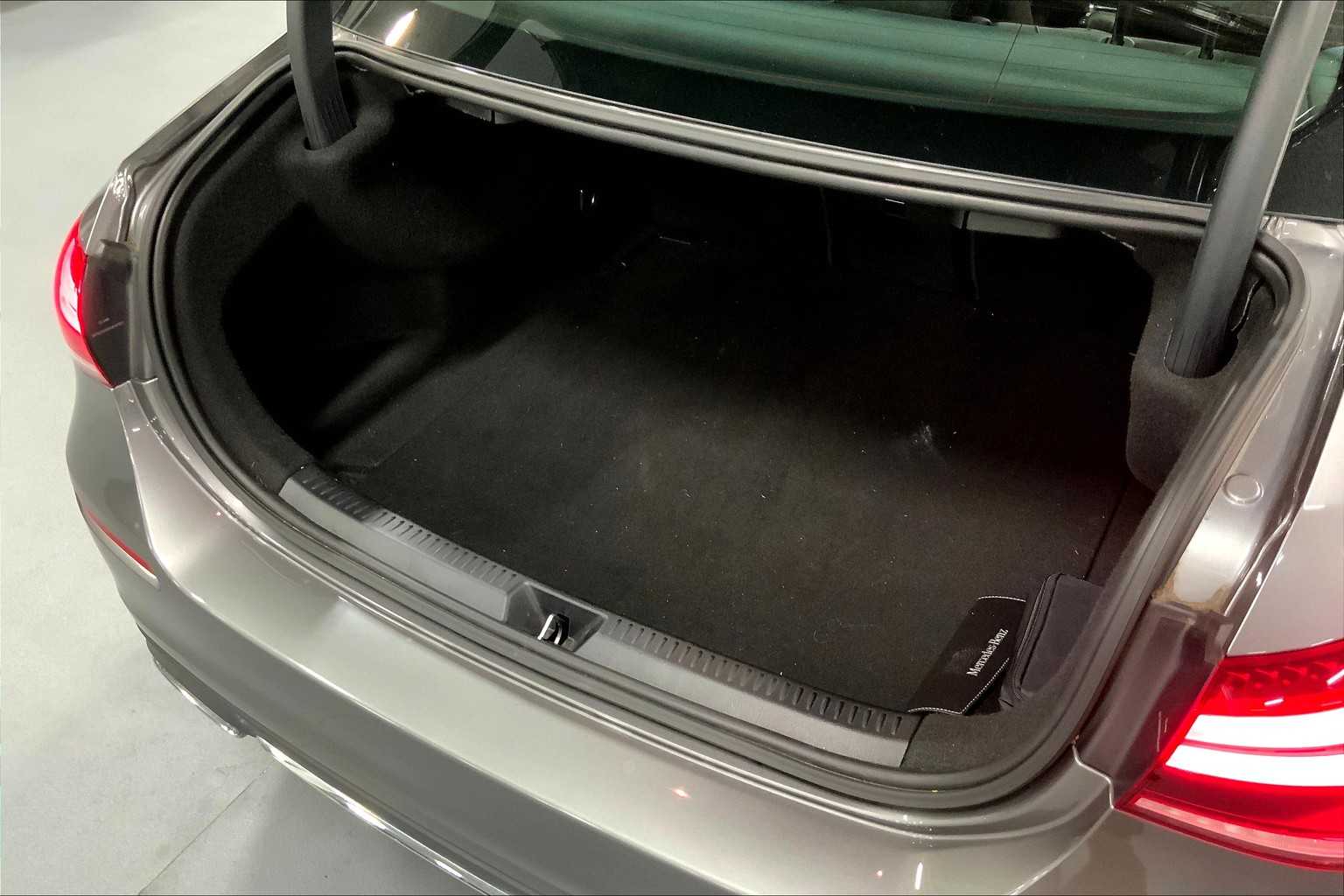 2021 Mercedes Benz A 220 photo 28