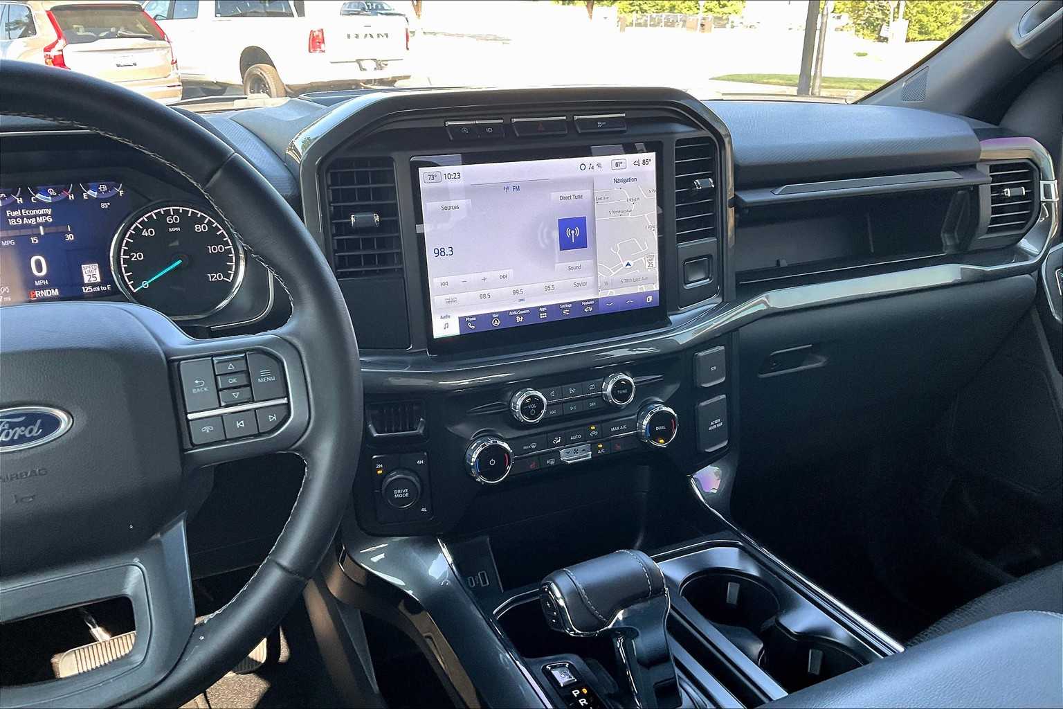 2023 Ford F-150 XLT photo 6