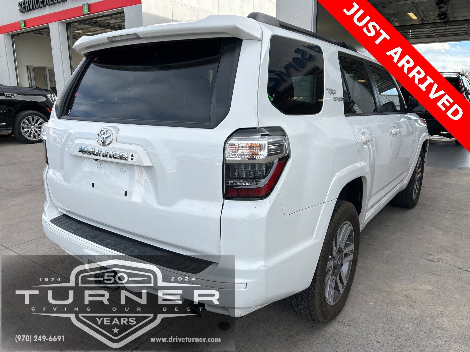 2022 Toyota 4Runner TRD Sport photo 2