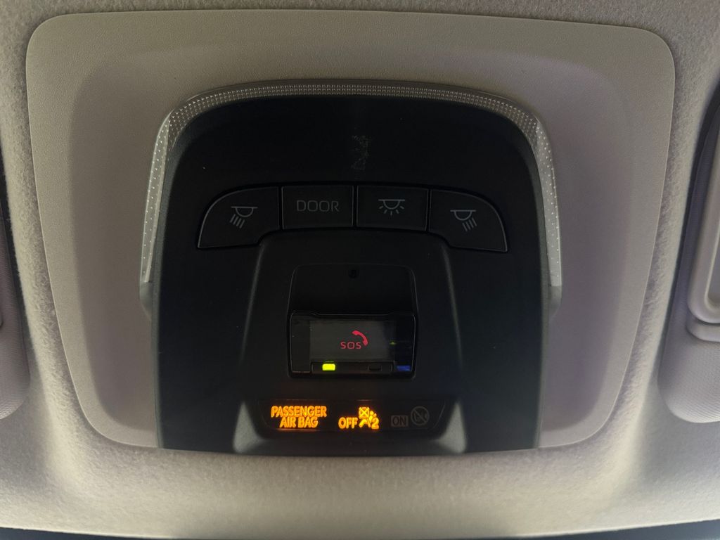 2023 Toyota Corolla LE photo 27
