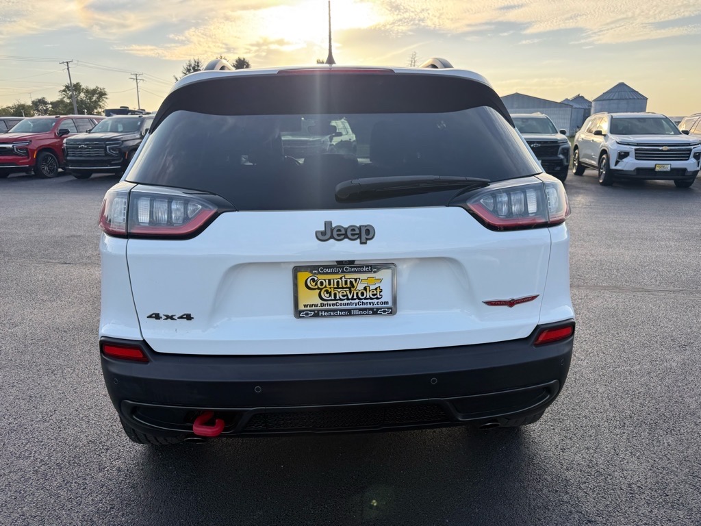 2019 Jeep Cherokee Trailhawk photo 2