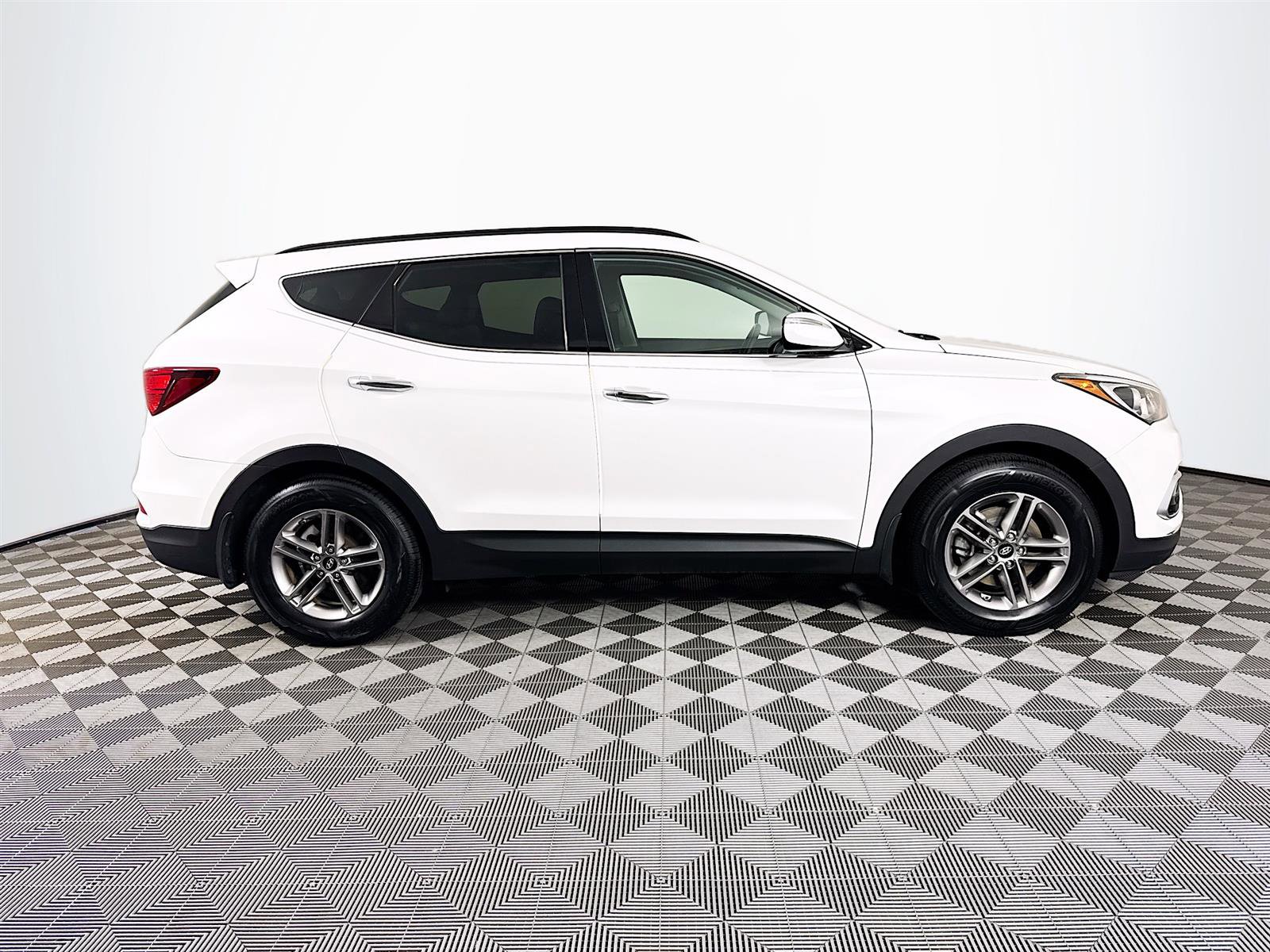 2018 Hyundai Santa Fe Sport Base photo 4