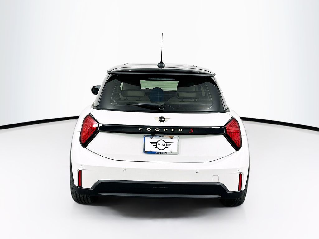 New 2025 White MINI Iconic image 6