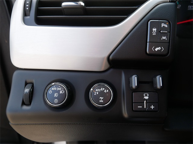 2017 Gmc Yukon SLT photo 25