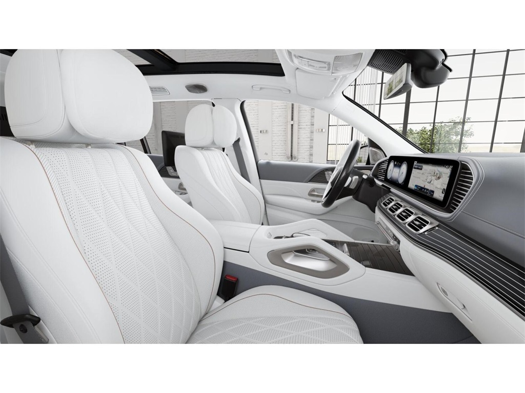 2025 Mercedes Benz GLS Maybach 600 4MATIC photo 4