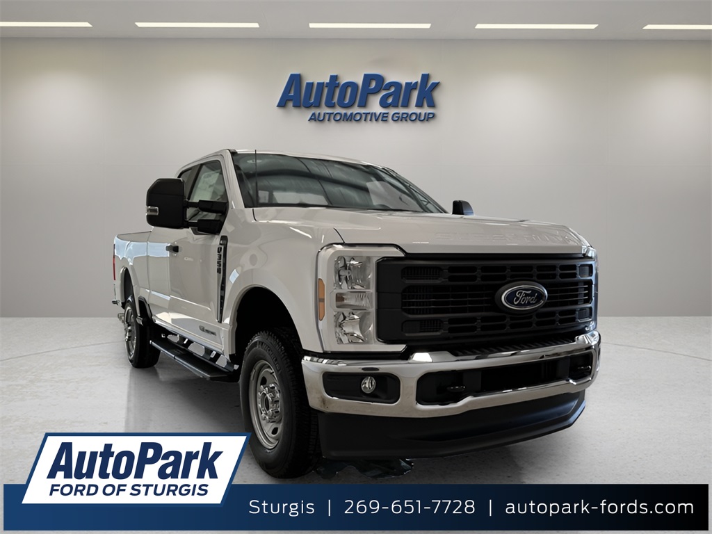 2026 Ford F-350 Super Duty XL's photo