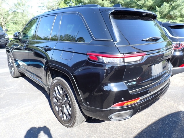 2023 Jeep Grand Cherokee Summit Reserve 4xe photo 4