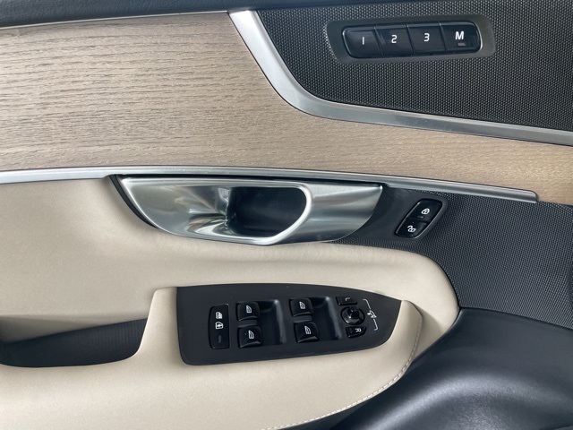 2026 Volvo XC90 B5 AWD Core photo 20