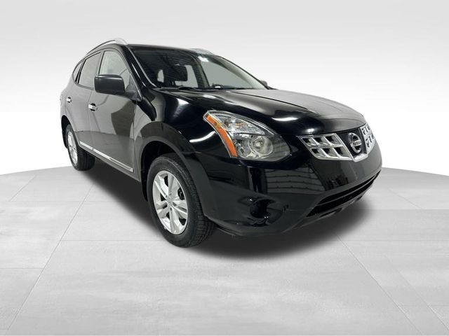 2015 Nissan Rogue Select S photo 2