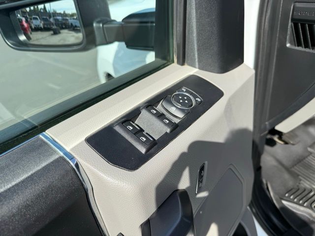2021 Ford F-350 XLT photo 13