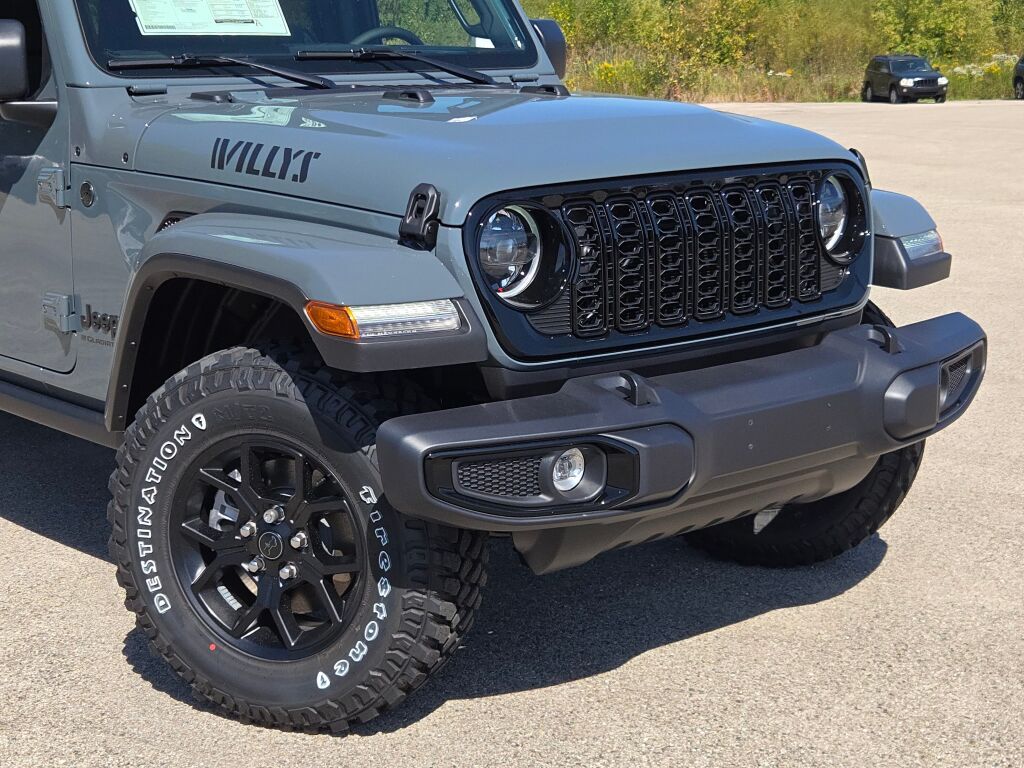 2025 Jeep Gladiator Willys photo 2
