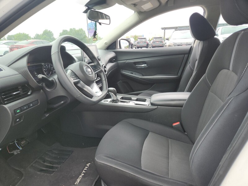 2021 Nissan Sentra SV photo 9