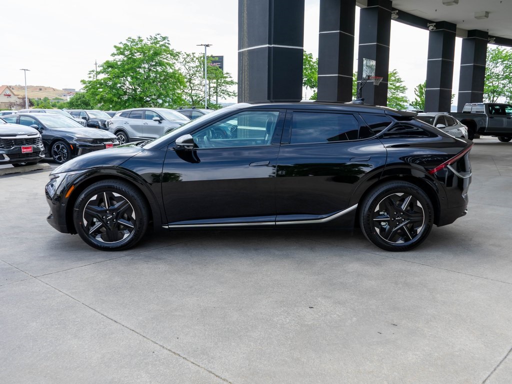2025 Kia EV6 Wind photo 4