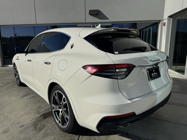 2022 Maserati Levante Modena photo 5