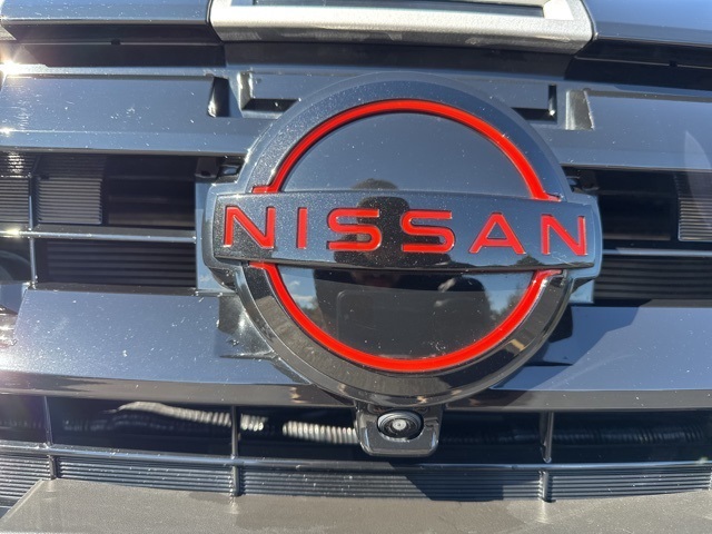 2025 Nissan Rogue SV photo 2