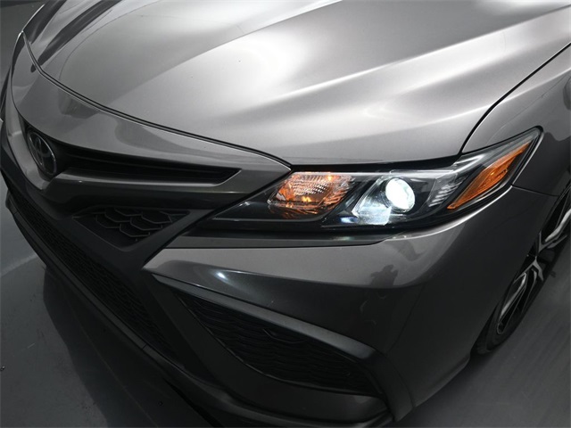 2024 Toyota Camry SE photo 16