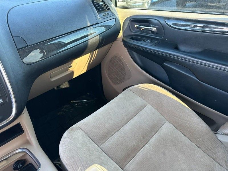 2016 Dodge Grand Caravan SXT photo 14