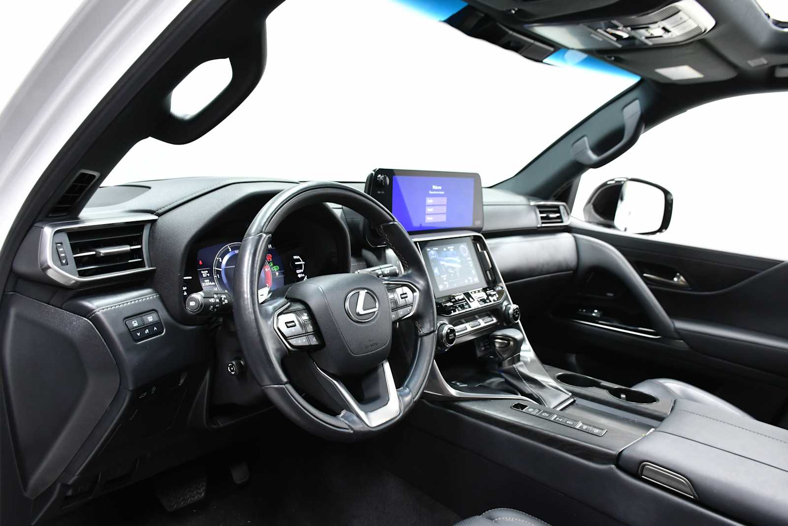 2023 Lexus LX 600 Luxury photo 13