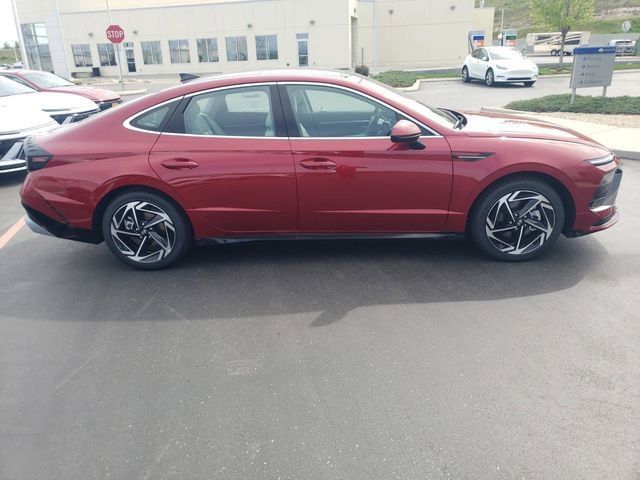 2024 Hyundai Sonata SEL Convenience photo 4