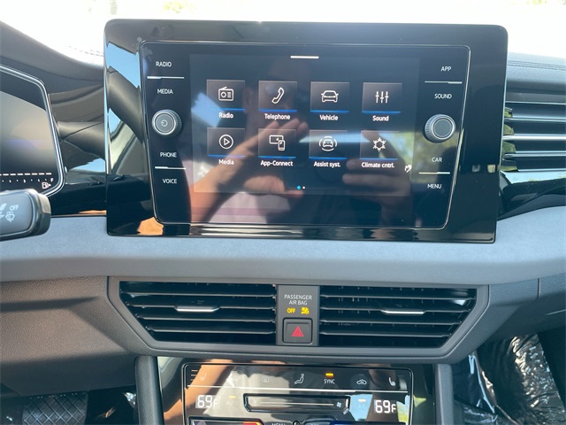 2025 Volkswagen Jetta 1.5T SE photo 34