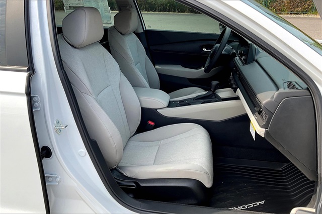 2025 Honda Accord LX photo 26