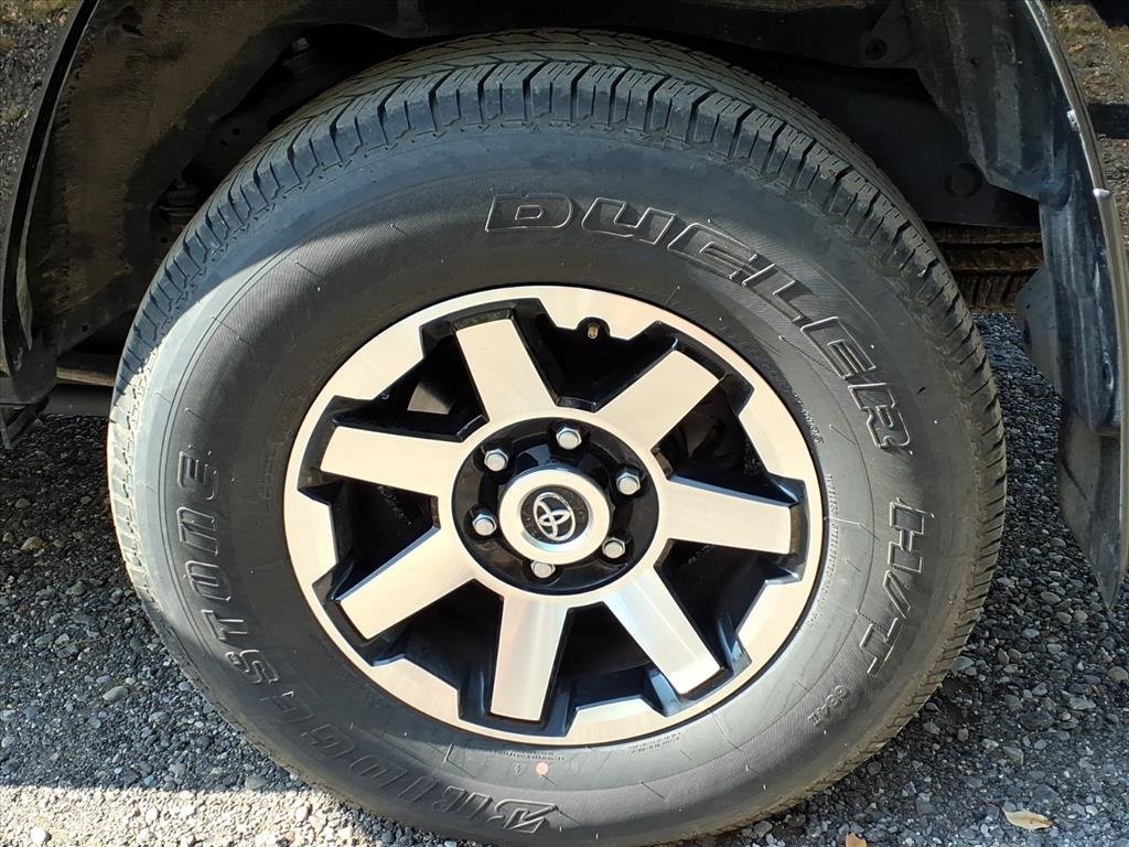 2024 Toyota 4Runner TRD photo 6
