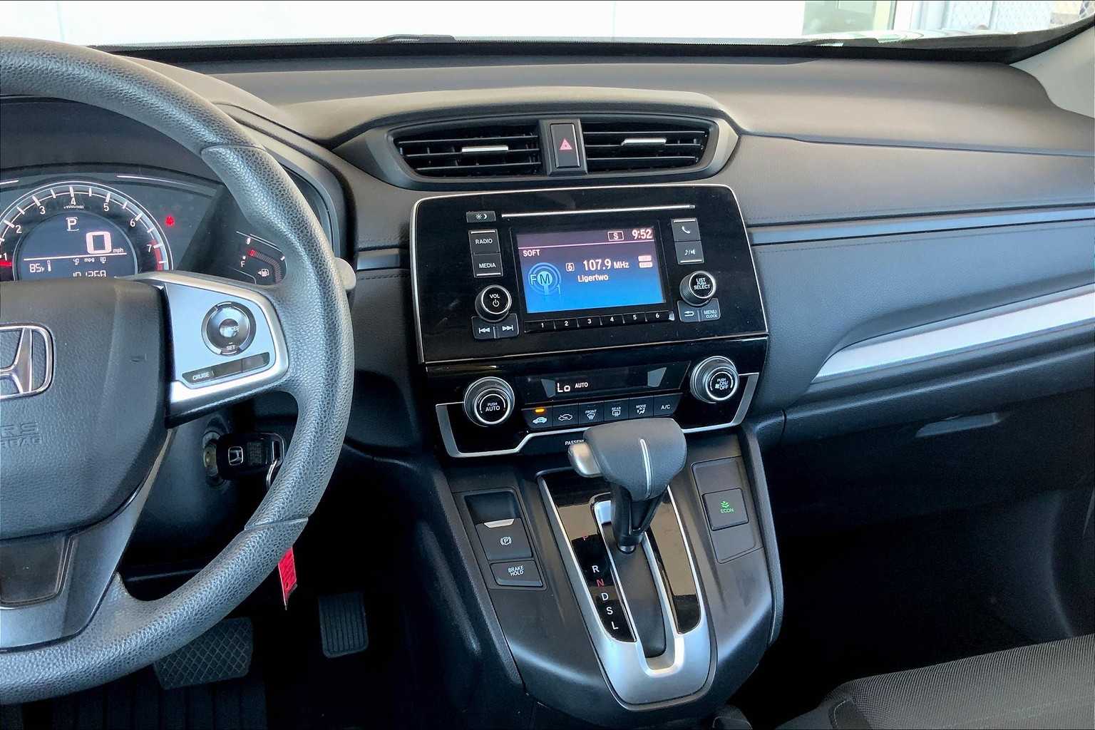 2019 Honda CR-V LX photo 6