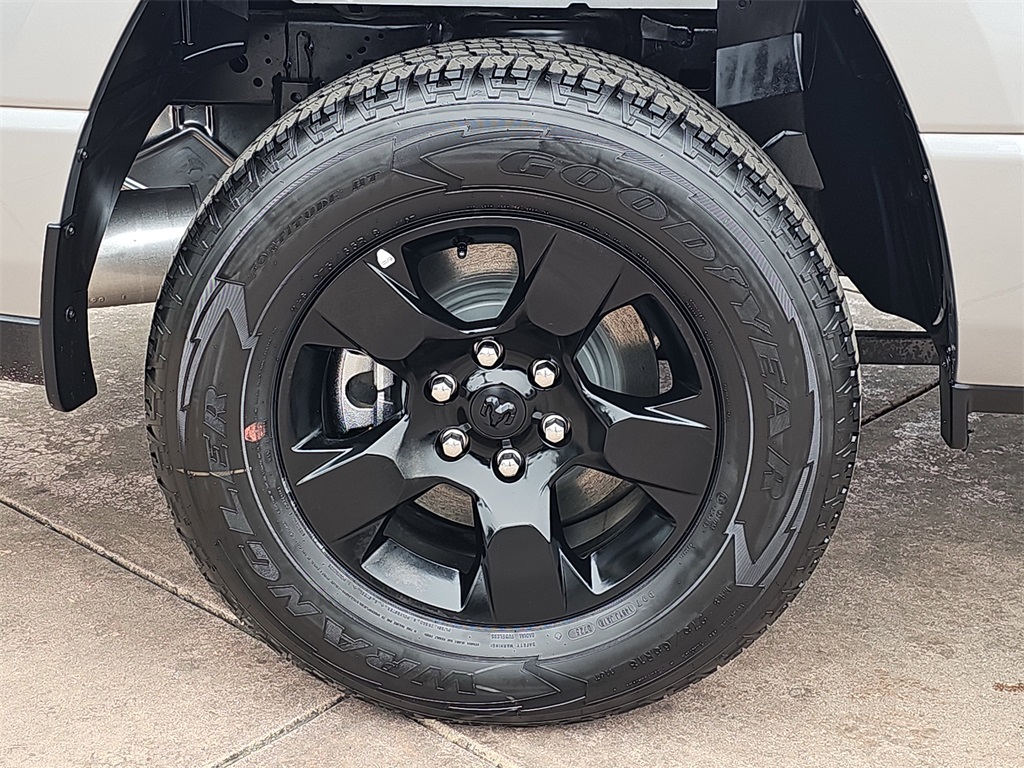 2025 Ram 1500 Tradesman photo 37