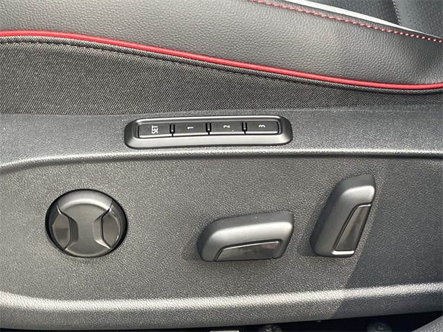 2025 Volkswagen Golf GTI Autobahn photo 12