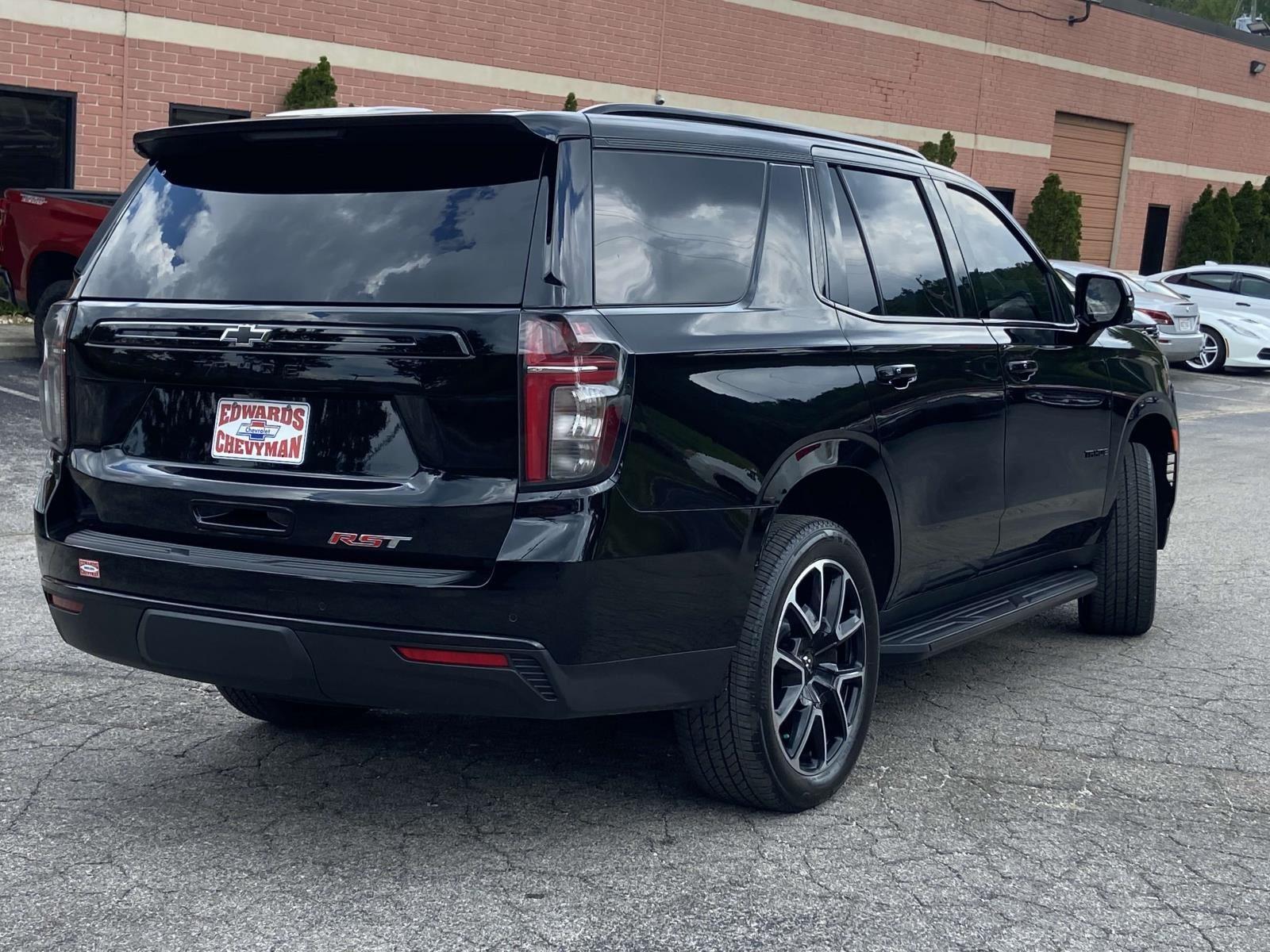 2024 Chevrolet Tahoe RST photo 17