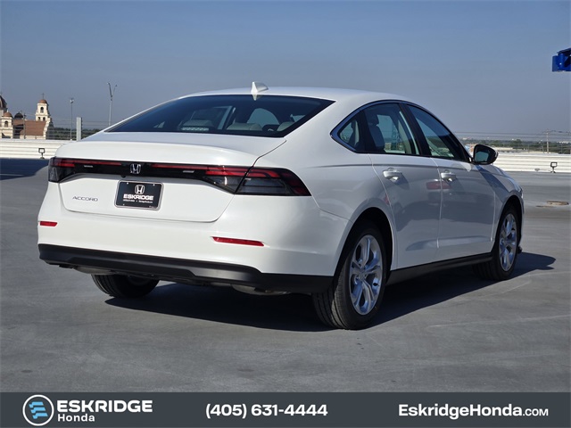 2025 Honda Accord LX photo 4