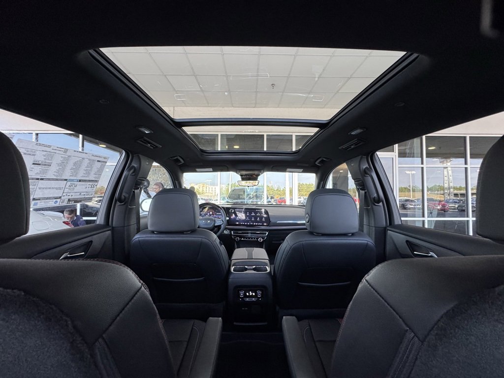 2026 Chevrolet Traverse RS photo 4